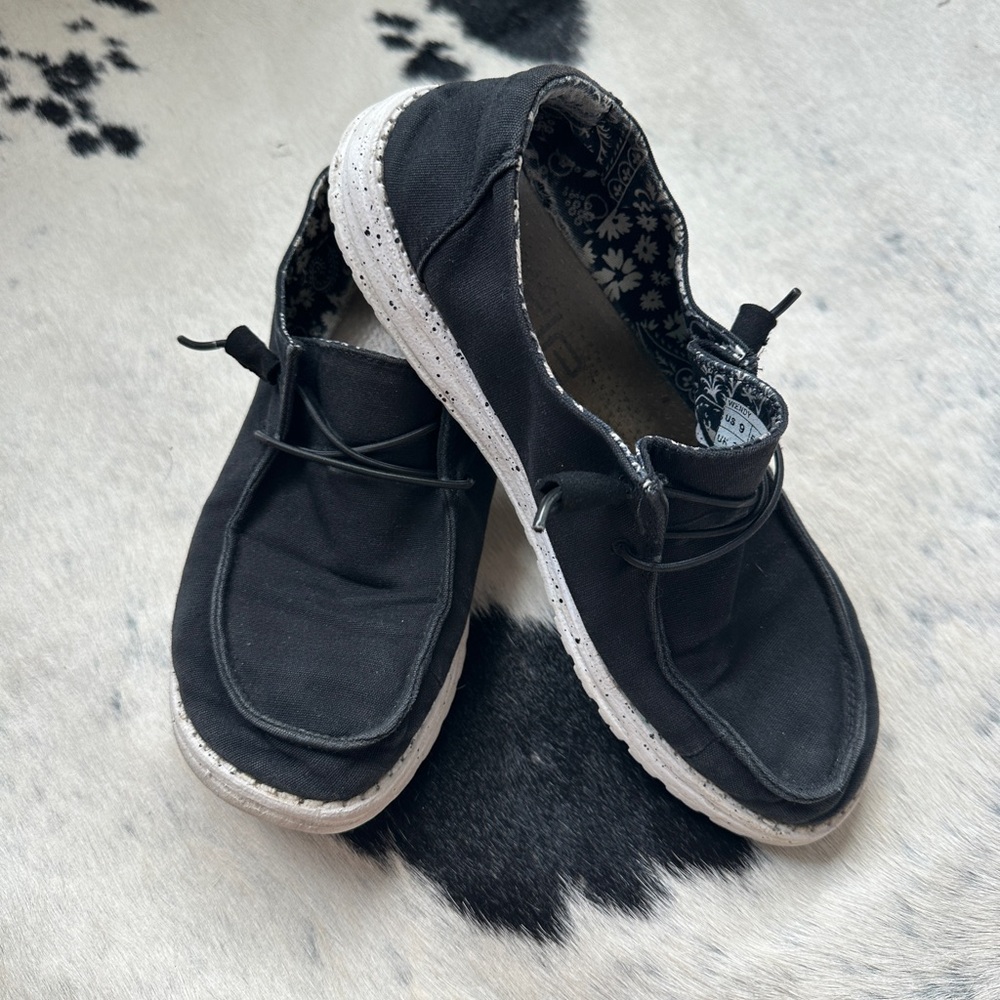 Black Wendy Hey Dudes